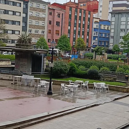 Apartamento En La Ciudad, Con Patio -parking Gratis *