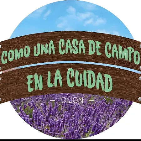 En La Ciudad -parking Gratis 希洪