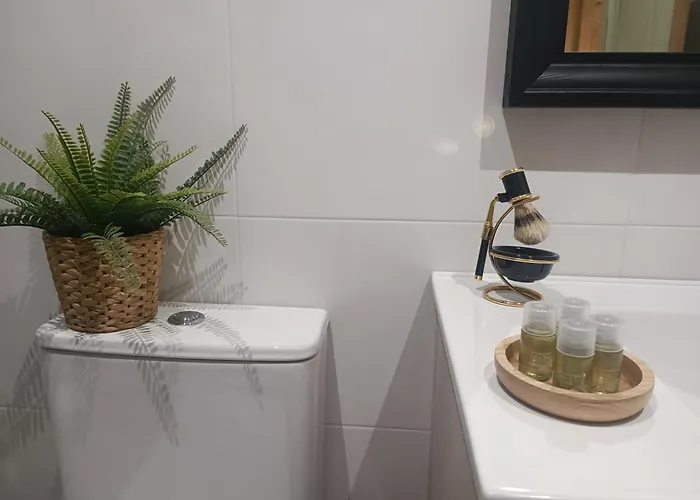 En La Ciudad, Con Patio -parking Gratis *